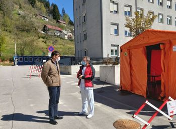Srečanje župana z v.d. direktorjem jeseniške bolnišnice in direktorico doma za upokojence