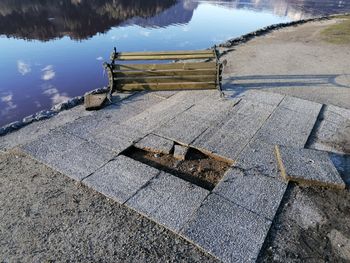 Povečalo se je smetenje, v parkih opazili vandalizem