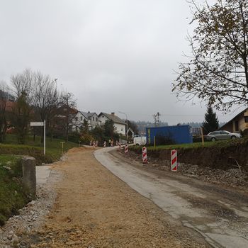 Ureditev pločnika na območju Blejske ceste v Zasipu