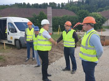 Obisk ministra Jerneja Vrtovca na Igu