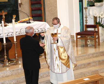 Kako v cerkvah ob sproščanju ukrepov zaradi koronavirusa Kako v cerkvah ob sproščanju ukrepov zaradi koronavirusa