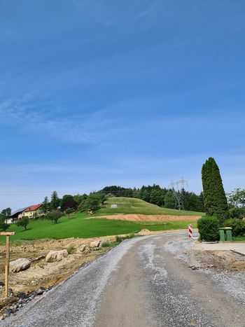 Obnovljena lokalna cesta v Založah 