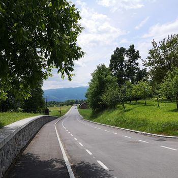 UREDITEV KOLESARSKIH POVRŠIN