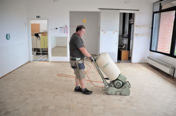   Skupina HELIOS in podjetje HGtrade z donatorsko akcijo obnove parketa tokrat prvič razveselila kar dva slovenska vrtca