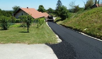 Javni razpis za sanacijo lokalne ceste MOZIRJE – VRHI – TRNAVČE (MLEČNA CESTA)