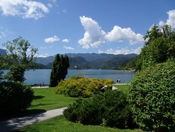 Slovenski gostje ponovno odkrivajo Bled