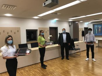 Občina Logatec letos kar s tremi zlatimi maturanti