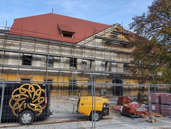 Lesna goba podaljšuje obnovo Ruardove graščine