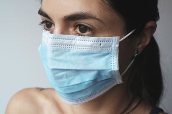 Brezplačne zaščitne maske za samozaposlene in mikro podjetja Brezplačne zaščitne maske za samozaposlene in mikro podjetja