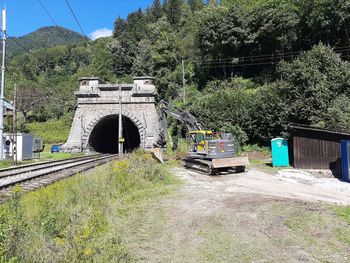 Nadgradnja železniškega predora Karavanke poteka po planu