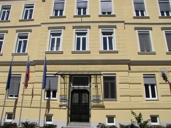 Objekti nekdanje Srednje ekonomske šole v last Mestne občine Celje