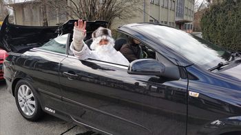 Dedek Mraz na zadnji dan leta obiskal Občino Žalec