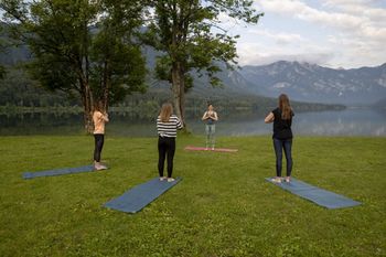 Joga v naravi