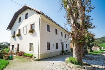 Baragova domačija