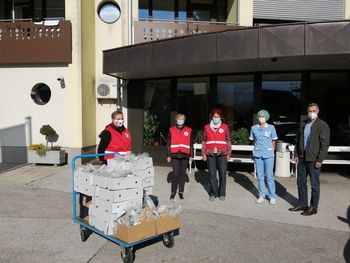 Oba domova za starejše na Zgornjem Gorenjskem brez novih okužb