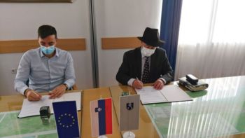 Podpisana pogodba za izgradnjo komunalne infrastrukture v naselju KS Sava