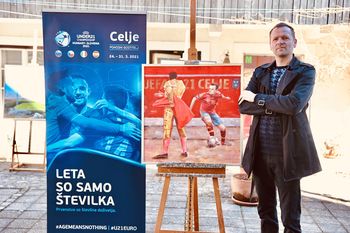 S slikami povezali umetnost in šport
