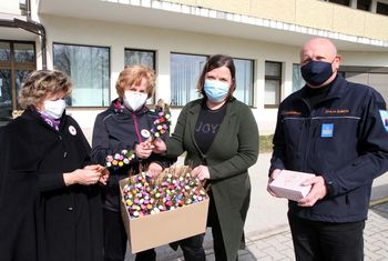 Obdaritev ob osmem marcu