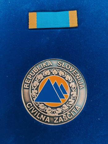 Županu Občine Logatec podeljen Bronasti znak Civilne zaščite RS