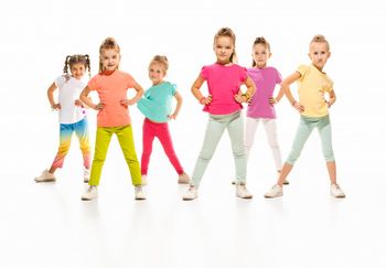 Plesni tečaj z osnovami gimnastike - 1.-4. razred 