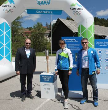 Obisk slovenske olimpijske bakle – simbola trdnosti, modrosti, povezovanja in upanja