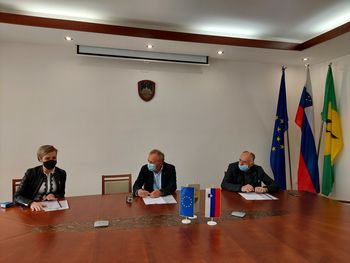 UREDILA SE BO CESTA DO NOVOGRADENJ V NOVEM NASELJU V KRIŽEVCIH