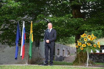 Na županovem sprejemu 19 učencev prejelo priznanje