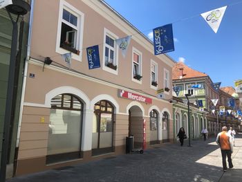 Prešernova ulica 1