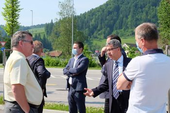 Minister Jernej Vrtovec v Občini Žiri o skorajšnji gradnji obvoznice in rekonstrukciji cest