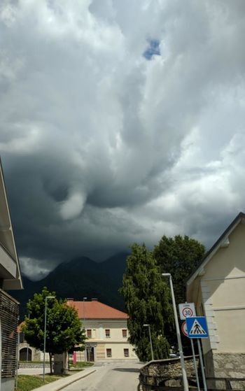 Mini tornado v Preddvoru