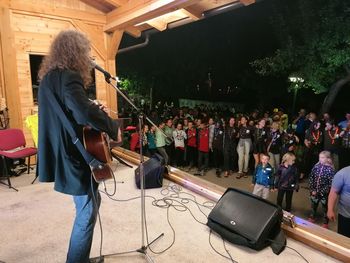 Sobotni družabno kulturni večer na Dvoru
