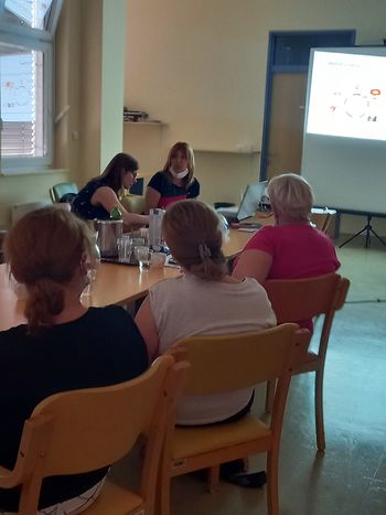  NASILJE V DRUŽINI Z INVALIDNIMI IN STAREJŠIMI DRUŽINSKIMI ČLANI