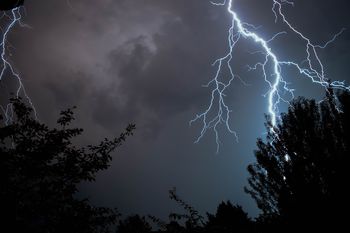 Prijavite škodo zaradi posledic neurja s poplavami z dne 18. 7. 2021 Prijavite škodo zaradi posledic neurja s poplavami z dne 18. 7. 2021