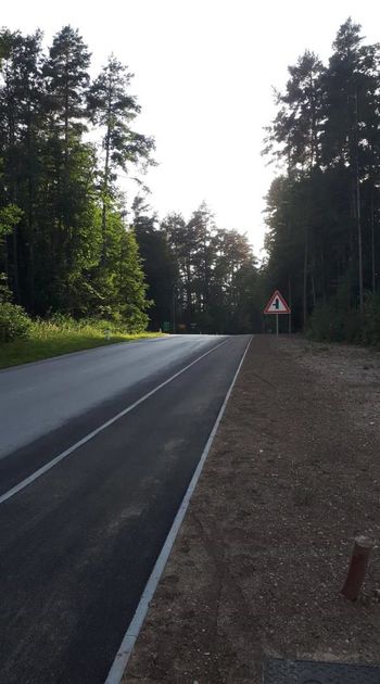 Pločnik do Zgornje Bele