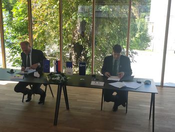 Podpisana pogodba za drugi največji projekt v zgodovini občine Tržič - Dograditev manjkajoče infrastrukture za odvajanje in čiščenje komunalne odpadne vode v aglomeraciji Tržič