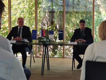 Podpisana pogodba za drugi največji projekt v zgodovini občine Tržič - Dograditev manjkajoče infrastrukture za odvajanje in čiščenje komunalne odpadne vode v aglomeraciji Tržič