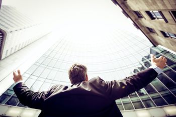Vabljeni na predavanje Napredovanje javnih uslužbencev v letu 2021