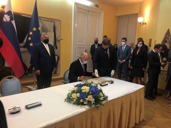 Predsednika Vlade Madžarske Viktor Orban in Vlade RS Janez Janša sta se vpisala v knjigo častnih gostov mesta Celja