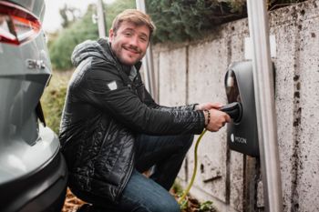 Prva župnija v Sloveniji s svojo električno polnilnico