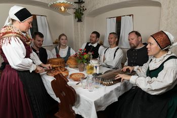 Zveni po praznikih – novo doživetje Slovenia Unique Experiences