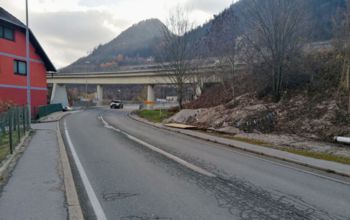Zaradi gradnje plinovoda popolna zapora ceste pri mostu na Javorniku Zaradi gradnje plinovoda popolna zapora ceste pri mostu na Javorniku