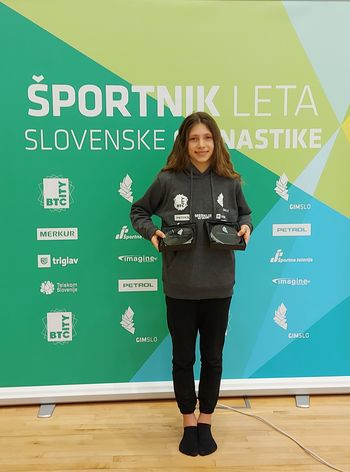 LANA DOLINAR IZ OREHOVELJ ŠPORTNICA LETA SLOVENSKE GIMNASTIKE 2021