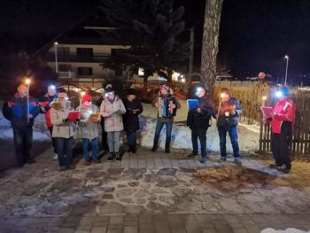 Voščilo s kolednico