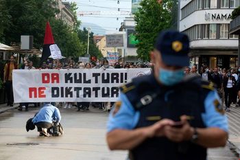 Javno vodenje po razstavi 