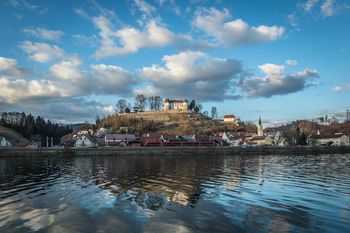 Pridi v Sevnico, obišči  grad Sevnica