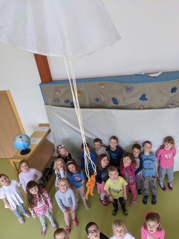 DNEVI EKSPERIMENTOV V VRTCU HORJUL