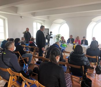 Pred 2.Pomladnim kolesarjenjem novinarska konferenca na Starem gradu Celje 