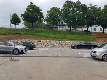 Na Škapinovi ulici urejamo ekološka otoka in dodatna parkirna mesta