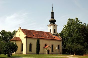 Evangeličanska cerkev v Puconcih