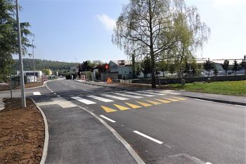 Na novo zgrajen in lepo urejen most Bičje